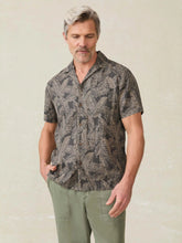 Short-Sleeve Breeze Camp Shirt - Graphite Rainforest