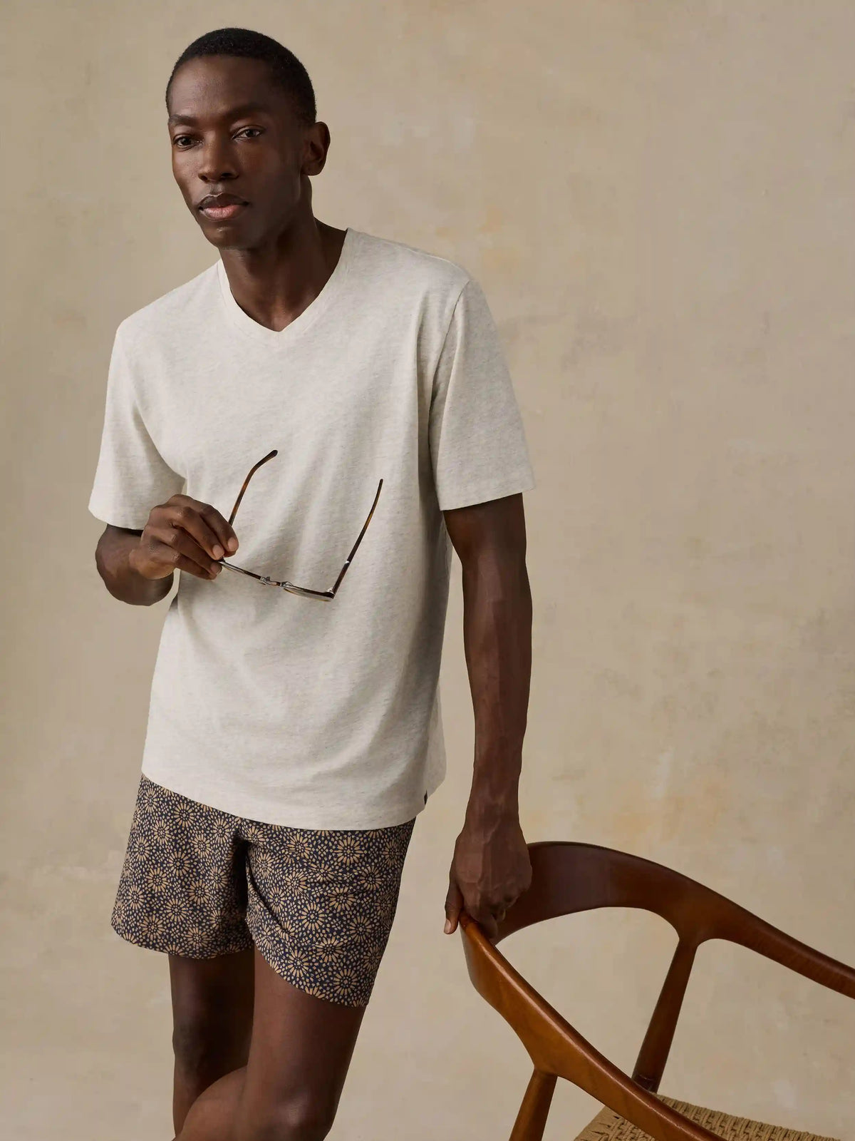 Short-Sleeve Sunwashed V-Neck Tee - Island Dune Heather