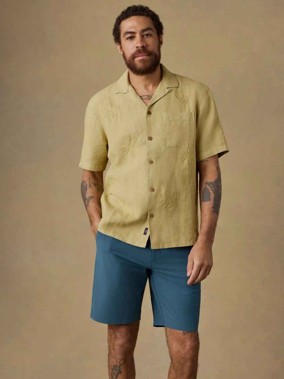 Short-Sleeve Embroidered Shirt - Island Wheat